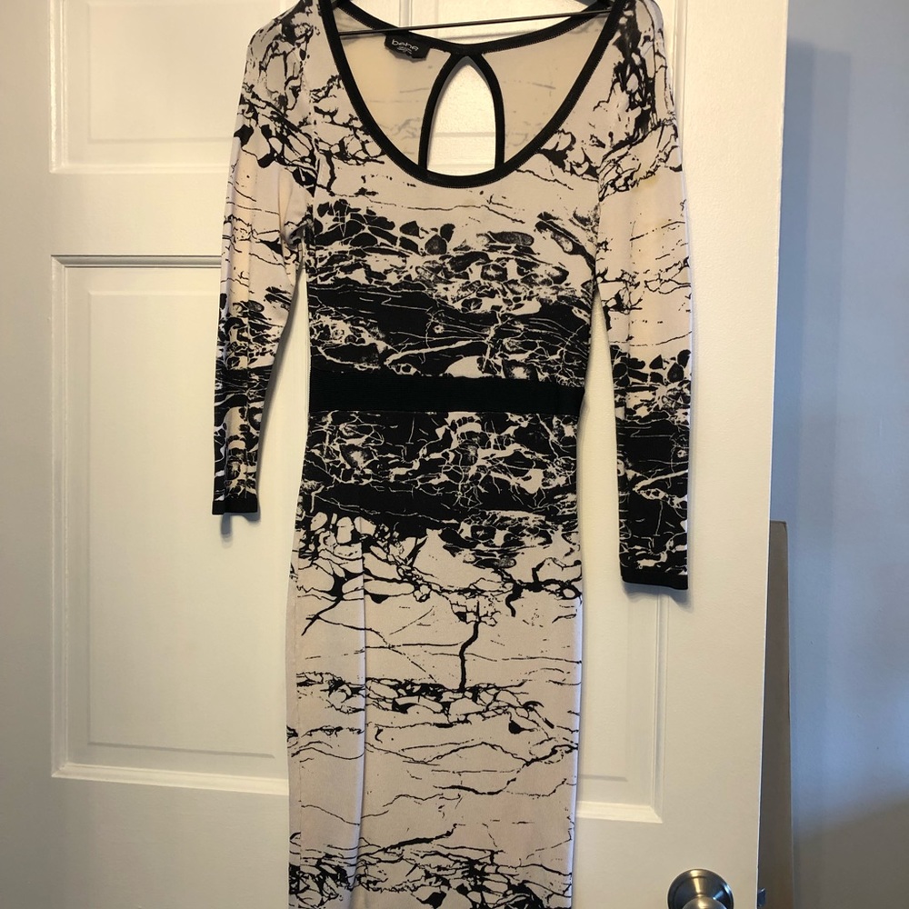Marble black & white long sleeve dress